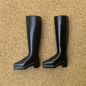 Vintage shiny Black Mod Barbie doll boots with square toes