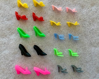 Lot of 10 pairs vintage CLONE doll shoes with 2 base prong holes