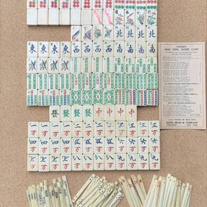 Antique Chinese Mahjong set, 148 tiles 111 sticks, Dovetailed bone and bamboo hand carved