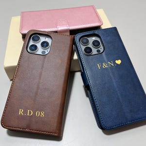 Custodia a portafoglio personalizzata, custodia in pelle per iPhone con iniziali personalizzate, custodia magnetica rimovibile per iPhone 16 15 14 13 12 11 Pro Max