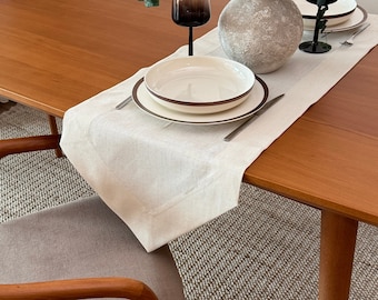 Chemin de table en lin moderne blanc, tissu doux et naturel avec différentes tailles, décoration de table avec chemin en lin