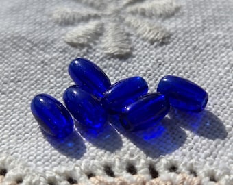 Cuentas de vidrio vintage con forma de grano de arroz, color cobalto o azul zafiro intenso
