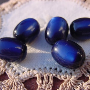 Midnight Blue Glowing Oval Moonglow Vintage Lucite Beads