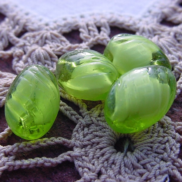 Olivine Cream Givre Etched Vintage WG Glass Beads