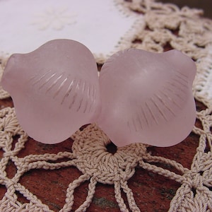 French Mauve Grey Lilac Glow Chinese Lanterns Vintage Lucite Beads