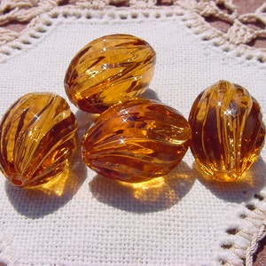 Cinnamon Amber Brown Glow Sparkling Twists Vintage Lucite Beads