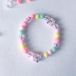 DIY Armband Herstellung Kit: Einhorn Perlen, personalisiertes Gastgeschenk