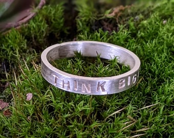 Anillo de plata THINK BIGGER