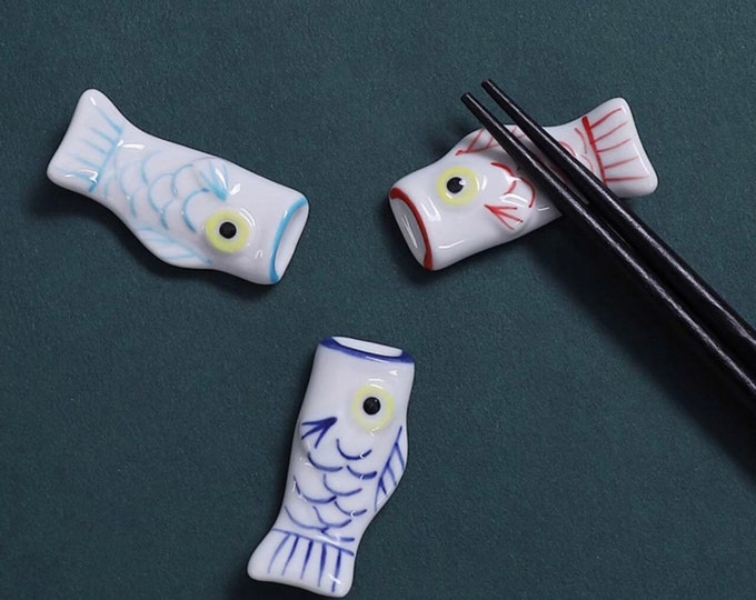 3 Fish Japanese Cartoon Cute Ceramic Chopstick Holder Chopsticks Rest Craft Decoration Pillow Porcelain Household fish birthday gift present