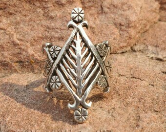 AYIZAN VELEKETE RING - Voodoo Vodou Loa Lwa Veve in 925 Sterling Silver - Made To Order in Your Size