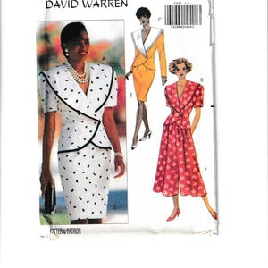 Op de afbeelding: Butterick 5432 naaipatroon van David Warren. Het patroon bevat ontwerpen voor een rokpak, een jurk en een pak met rok. De hoofdafbeelding toont een wit rokpak met zwarte stippen. De patroongrootte is 6-8-10.