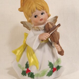 Homco Angel Playing Violin, Christmas Figurine, Decoration, Made in Taiwan, 1970s