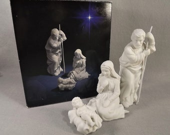 Avon Nativity Collectibles, The Holy Family, White Porcelain, 3 Figures, Joseph Mary Baby Jesus, 1981