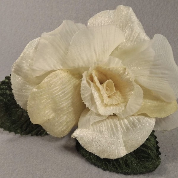 Velvet Rose, Cream, 4 inches, Green Leaves, Millinery Flower Crown Bridal Wedding Corsages Boutonniere Bouquet Crafts Veil Flower Girl