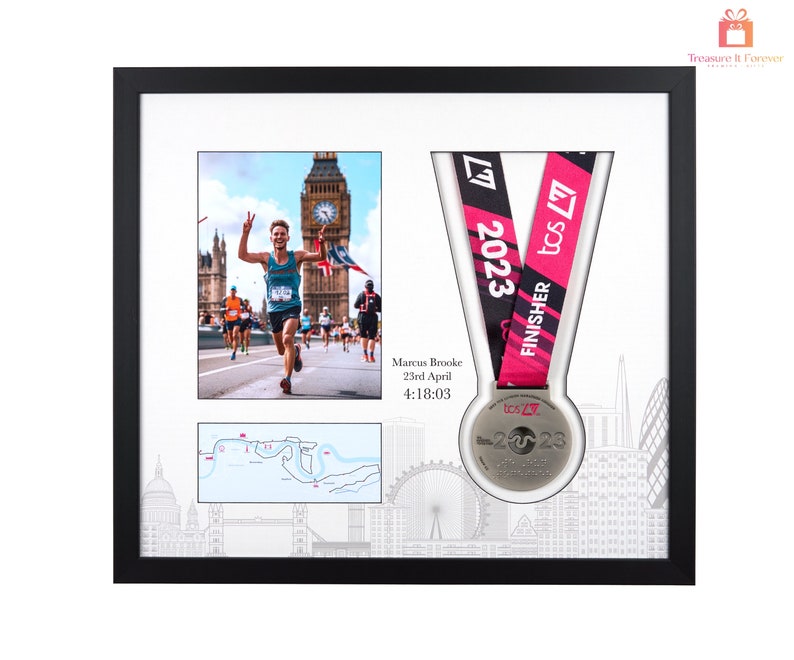 Cadre de présentation commémoratif de luxe pour le marathon de Londres 2021-2024 pour une médaille et une photo. Présentez vos réalisations et voyez les deux côtés de la médaille image 1
