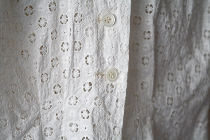 vintage 1960/'s romantic white lace blouse