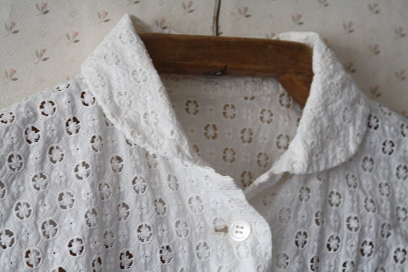 vintage 1960/'s romantic white lace blouse