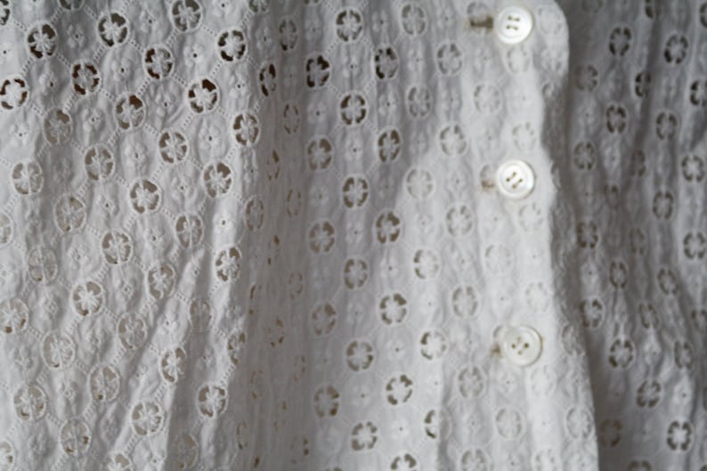 vintage 1960/'s romantic white lace blouse