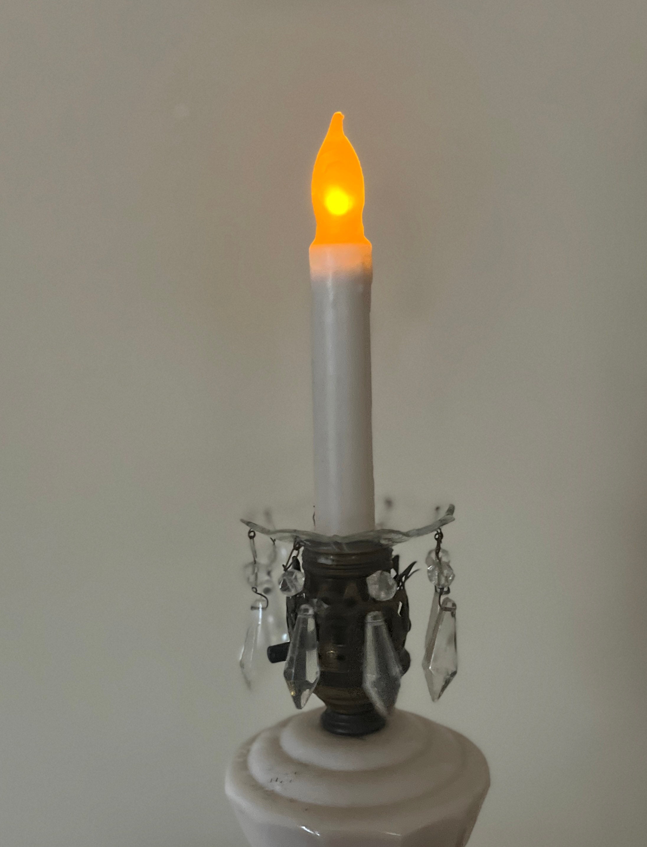 Ge staybright led dual top mode window candle