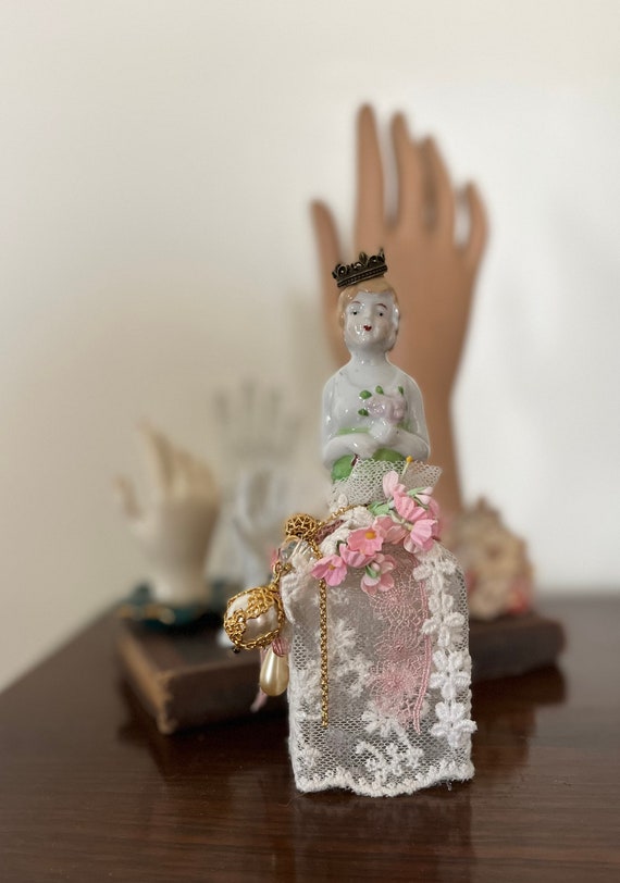 Vintage Style Dolly Ornaments Water Bottle by Miss Fluff