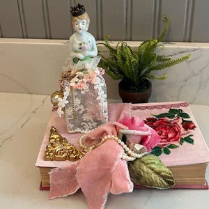Glass Doll Display Case Japanese - Etsy