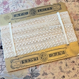 Antique Card of Lovely Lace Trim in Ecru on Original Card AFC Laces American Fabrics Co, DIY Craft, Junk Journals, Sewing, Partially Used