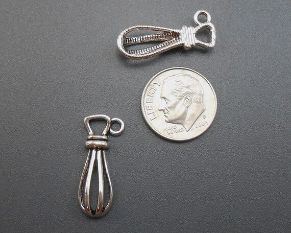 Cooking Electric Mixer Whisk Cupcake Love Silver Charms Pendants Keychain Gift