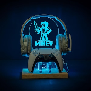 Pixel Hero Headset Holder - Headphone Holder, Controller Holder, Gaming Ideas, Gaming Accessories, Gamer Gift, Gift for Him, Birthday Gift