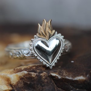Anillo Corazon Sagrado * Plata de ley maciza * Anillo Sagrado Corazón * Anillo Corazón en llamas * Milagro * Plata de ley y bronce * Cualquier tamaño