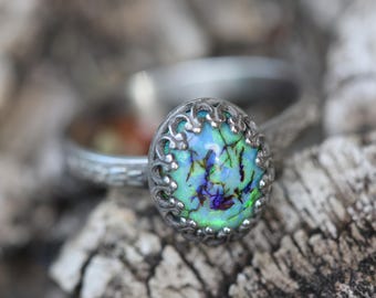 Anillo de ópalo * Ópalo monarca * 8 x 10 mm * Plata de ley con diseño floral de luna llena * Cualquier talla