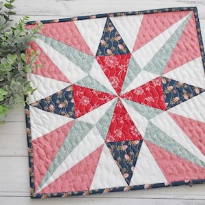 Elizabeth Mini Quilt - PDF Pattern
