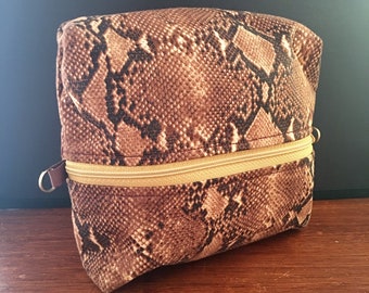 Make-up bag, cosmetic bag, clutch, Snake- print make-up bag