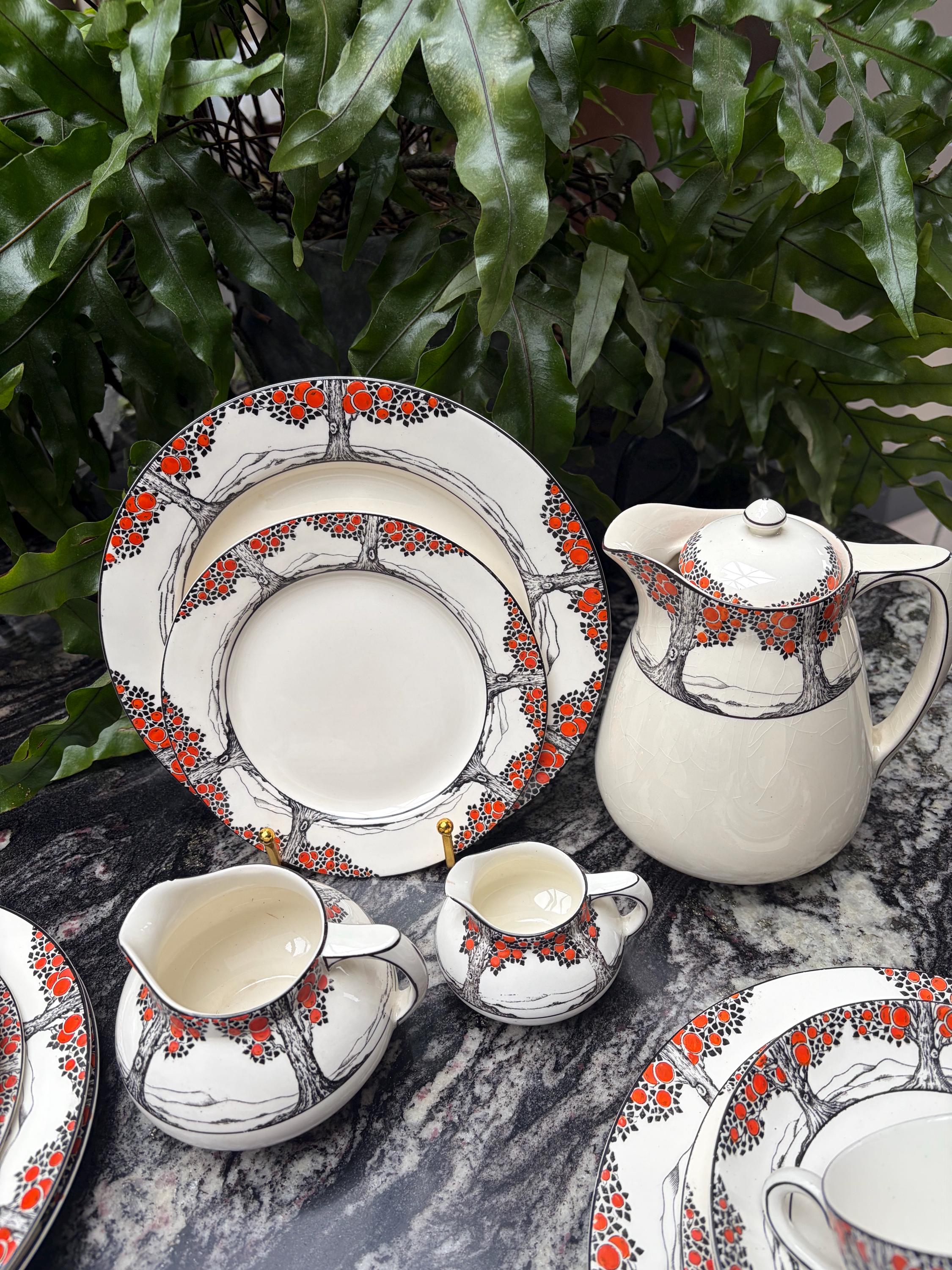 ヴィンテージ (アールデコ）ランチョンセット Vintage Art Deco Crown Ducal Orange Tree Plates, Cup & Saucers