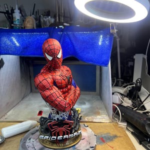 Spiderman Bust- 3D printed and Hand painted —-Designed by BeeFigureStore image 2