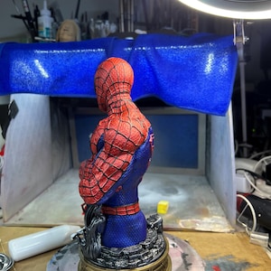 Spiderman Bust- 3D printed and Hand painted —-Designed by BeeFigureStore image 5
