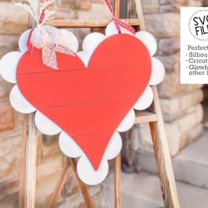 Valentinstag Jakobsmuschel Herz | Vorderporchen Schild | Herz Türbügel | Glowforge Basic | Dateimuster | Laser SVG | Love Heart Shiplap Bauernhaus
