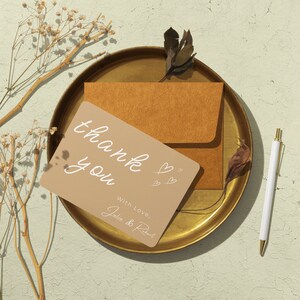 Modèle de carte de remerciement calligraphie beige minimaliste, mariage minimaliste, carte de correspondance pliée Merci, imprimable, modifiable, TÉLÉCHARGEMENT IMMÉDIAT