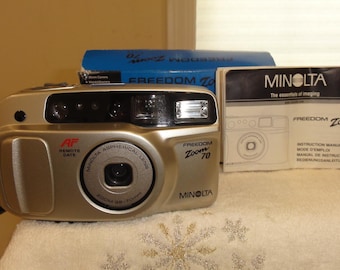 Minolta Freedom Zoom 125 Panorama Date Film Point and Shoot Camera