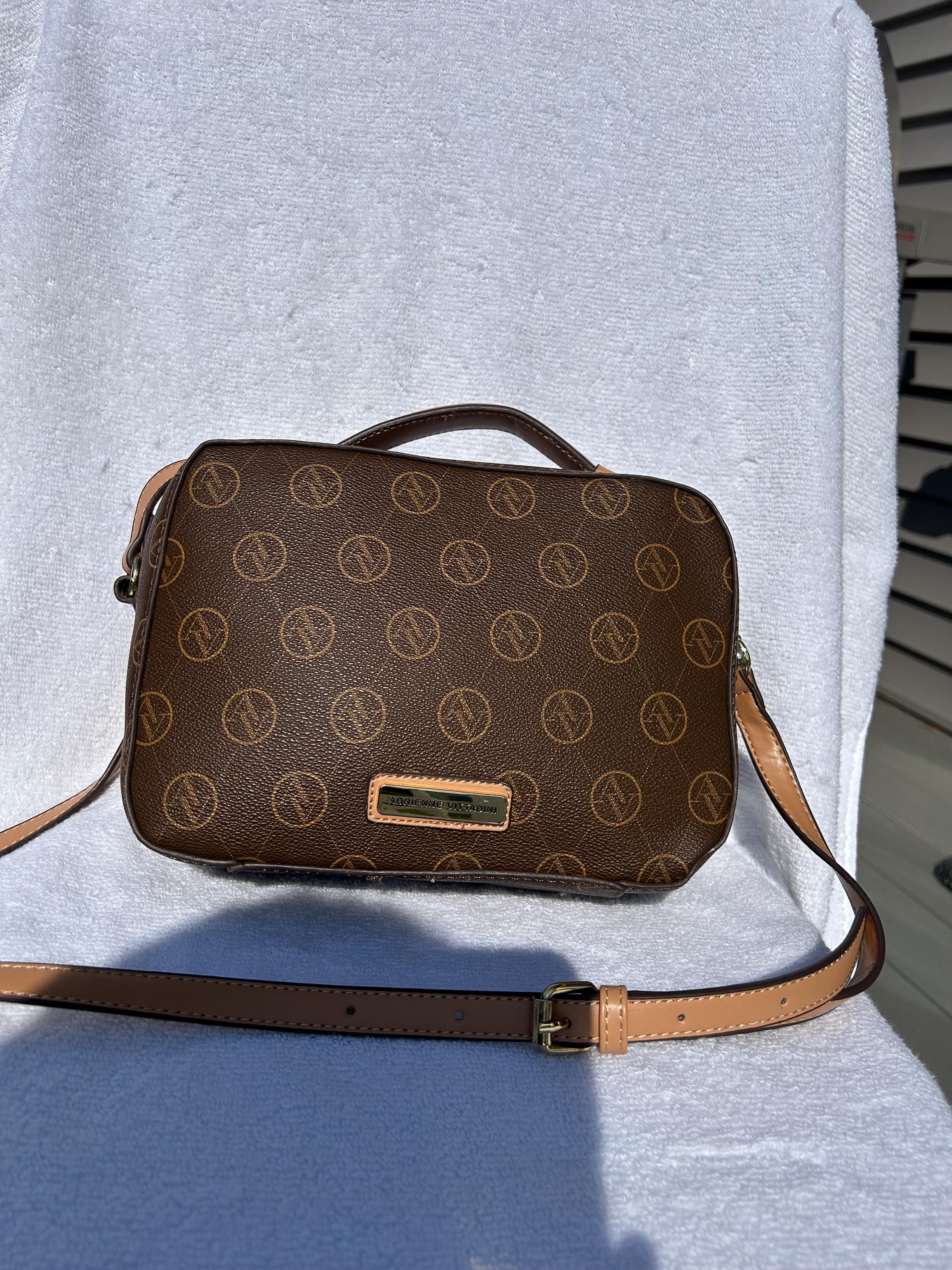 Adrienne Vittadini Handbags Australia