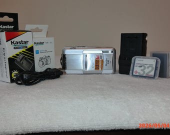 Canon PowerShot S30 3.2MP 3x Digitalkamera Bundle GUT GEPRÜFT!
