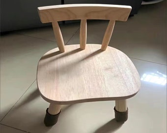 Petite chaise pour enfant en bois massif - Assise confortable et polyvalente