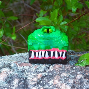 Mimic Dice Chest, One Eyed Green Cyclops