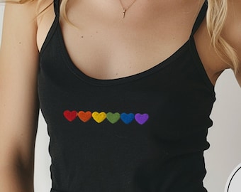 Besticktes Regenbogen Herz Tank Top LGBTQ Pride Shirt Minimalist Bella Canvas Gerippter Tank Queer Geschenk Pride Bekleidung