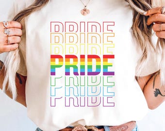 Rainbow Pride Shirt Comfort Colors T-shirt: LGBTQ+ inclusief grafische kleding