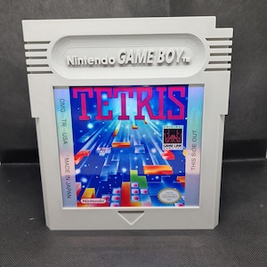 巨大な3Dプリントゲームボーイカートリッジ - レトロゲーマーの夢のホームデコレーション 任天堂