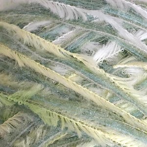 Hand Blended Art Yarn – Daffodil-Inspired Gradient Faux Fur, Cotton Blend, Mohair Effect, Luxury Sparkle Thread – 50g / 53m