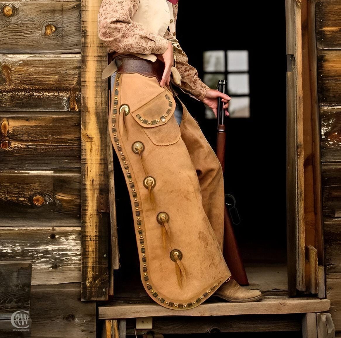 レザーチャップス　スエード　Western　Leather　Collection 女性用ハンドメイドウエスタンウェア スエードレザーチャップス