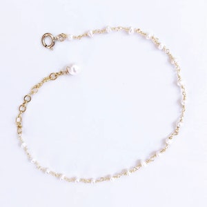 Pearl Bracelet // Dainty Pearl Bracelet // Bridal Pearl Bracelet // Best Gifts For Her // June's birthstone: pearl image 3
