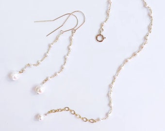 Pearl Bracelet // Dainty Pearl Bracelet // Bridal Pearl Bracelet // Best Gifts For Her // June's birthstone: pearl