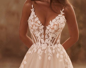 Spaghetti Straps Glitter Wedding Dresses V-Neck Shiny Tulle Applique Backless Bohemia Lace Plus Size